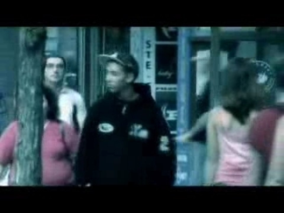 Zoxea Feat Vai - Reste Calme