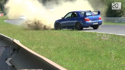 Il frôle la mort lors d'une course automobile amateur