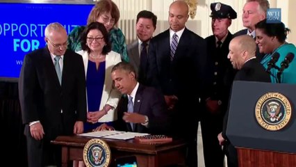 Obama Signs Pro-LGBT Executive Order on Workplace Discrimination
