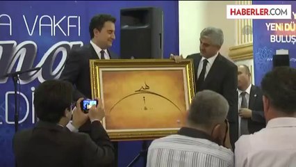 Başbakan Yardımcısı Babacan, iftara katıldı -