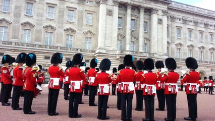 La musique de "Game of Thrones" jouée par la Garde Royale (HD)