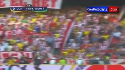 L'incroyable reprise de volée de Berbatov avec Monaco