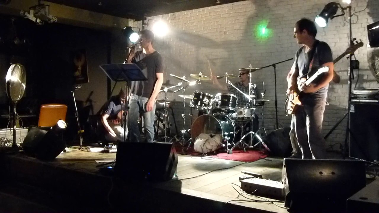 Flying Snails " A. M. "