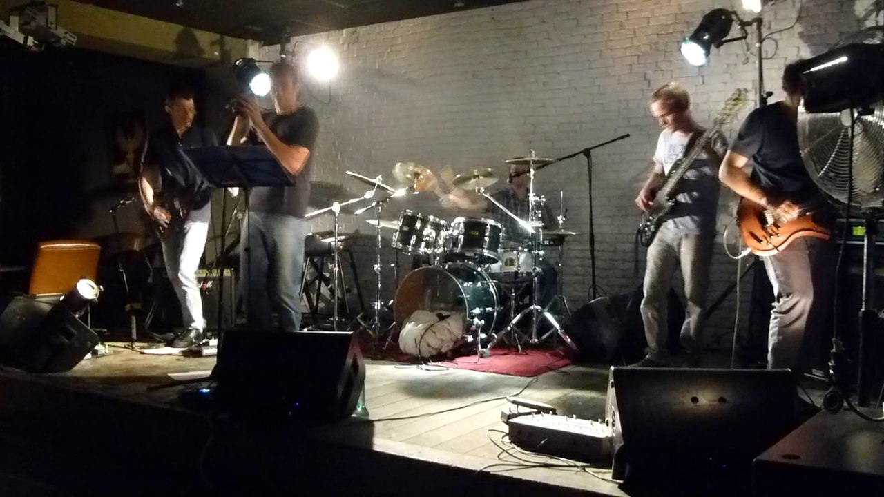 Flying Snails cover " Muscle Museum " (Muse)