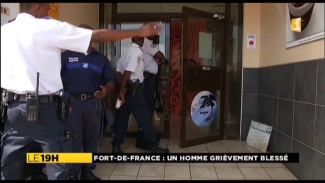 Coups de couteau à FdeF