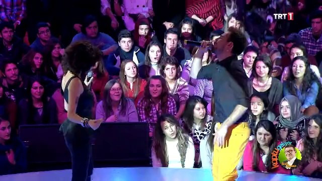 Murat Dalkılıç - Lüzumsuz Savaş (Canlı Performans) Koptu Geliyor