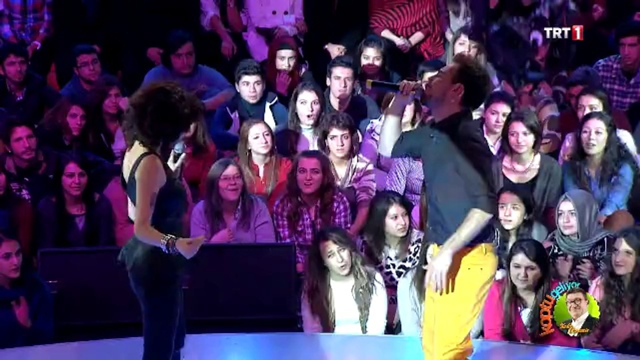 Murat Dalkılıç - Lüzumsuz Savaş (Canlı Performans) Koptu Geliyor