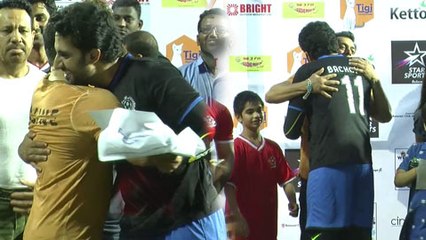 Salman Khan Hugs Ex Girlfriend Aishwarya Rai's Husband Abhishek Bachchan