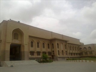 Mufti Muhammad Rafi Usmani (Jamia Darul Uloom Karachi)