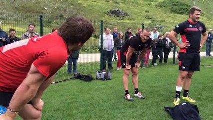 Les joueurs du RCT testent leur force à Tignes