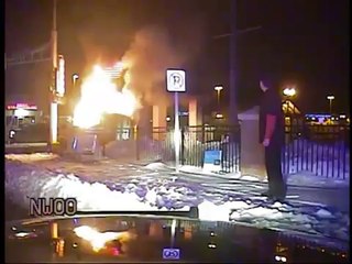 Cops Rescue Man From Burning Car