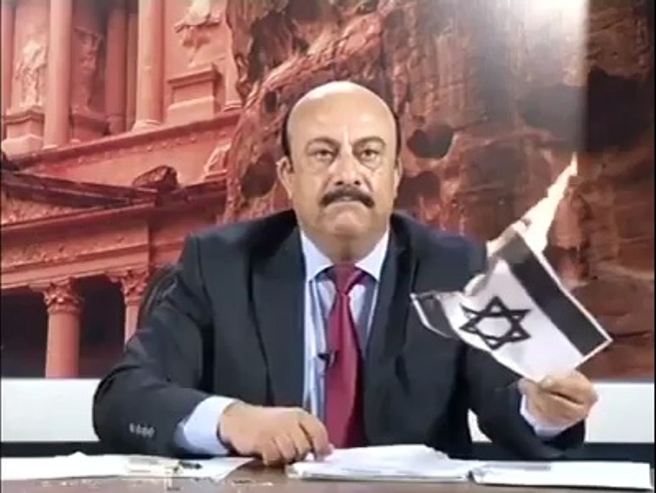 Jordanian media burn flag of Israel on air