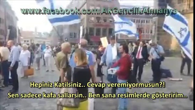 Bir Türk tek başına İsrailli göstericilere karşı...