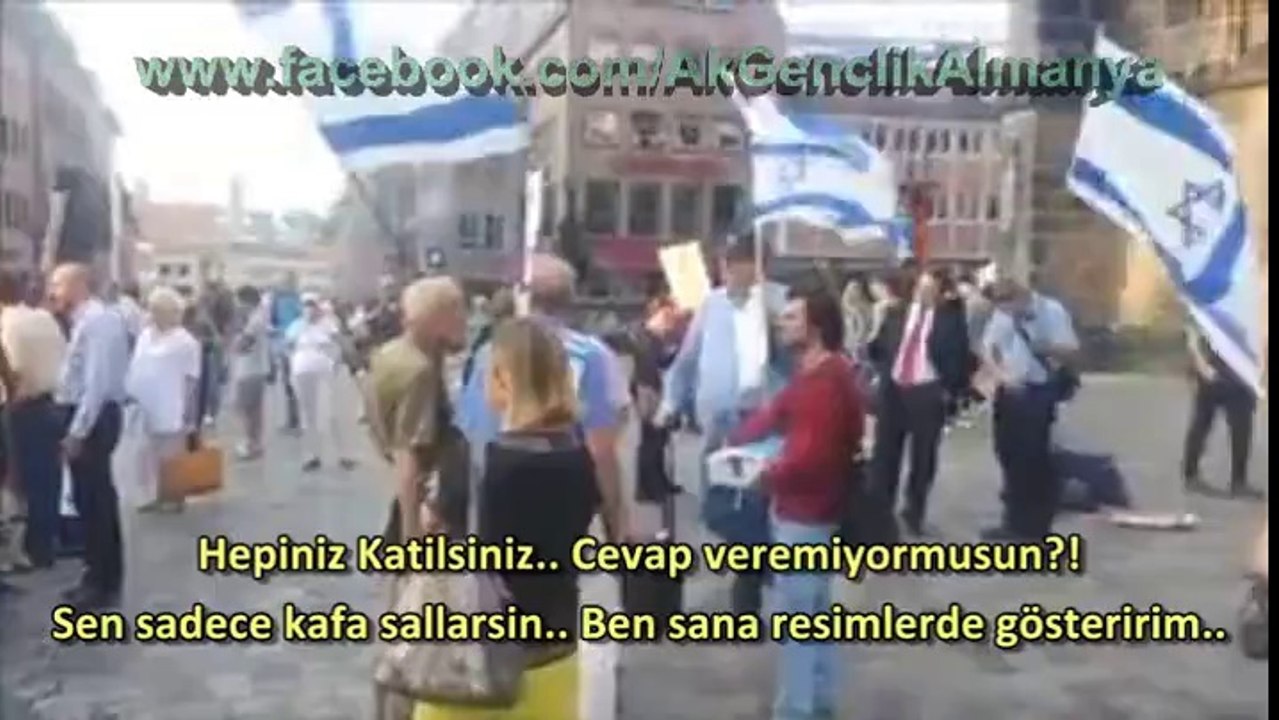 Bir Türk tek başına İsrailli göstericilere karşı...