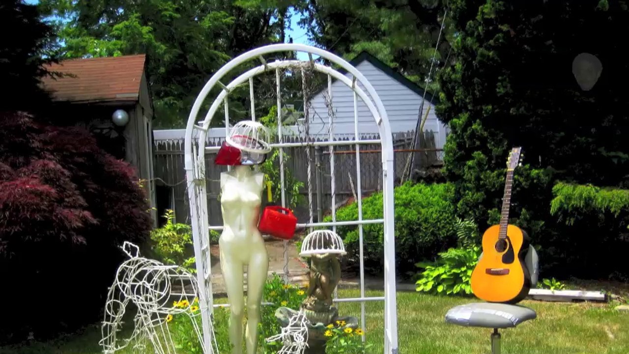 Dee Ayy Eee See Sharp Dee