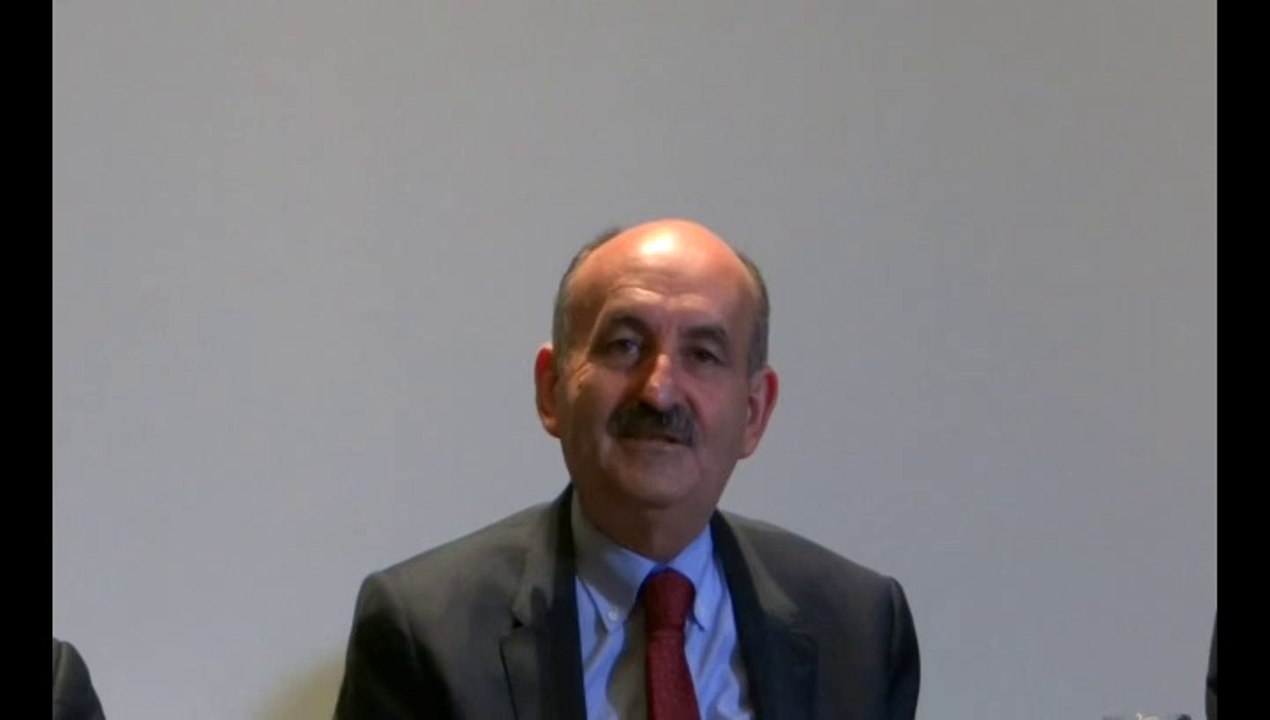 Sağlık Bakanı Müezzinoğlu, Selanik'te gazetecilerin sorularını cevapladı