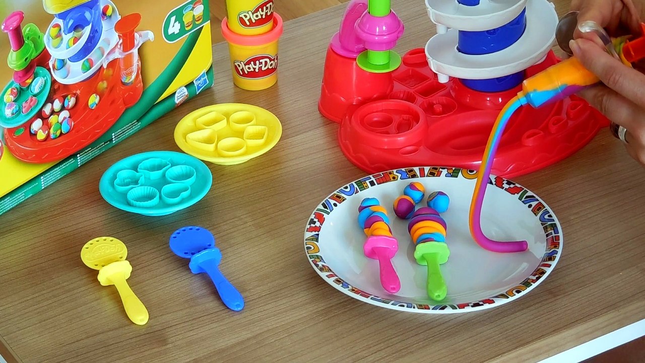 PLAY DOH CANDY CYCLONE ICE CREAM