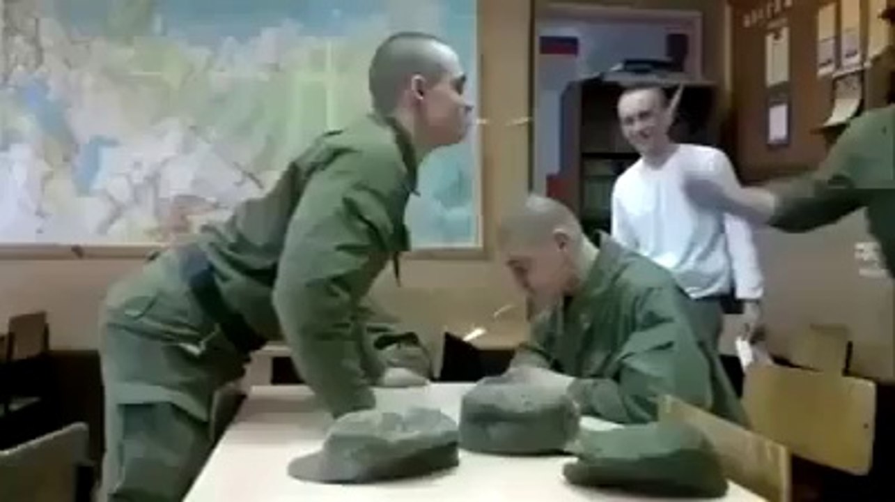 funny spoon fighting