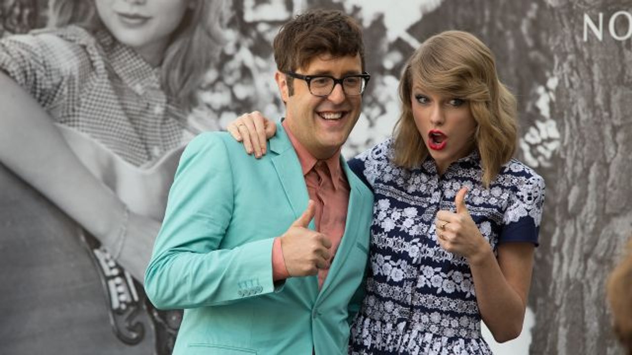 Breakfast with Bevan - Taylor Swift on Her Style Icons and Biggest Fashion Regret