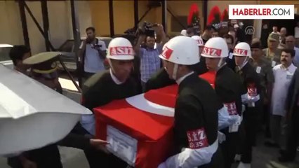 Şehit Onbaşı Şahan'ın Cenazesi İzmir'de