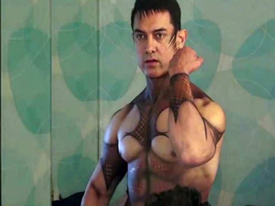 Aamir Khan Goes Nude In Peekay Posters