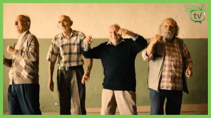 Çılgınlar Gibi Dans Eden Fosil Amca