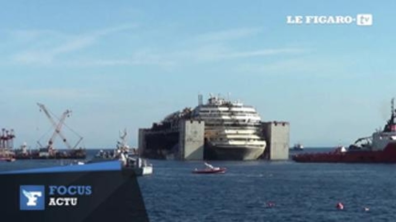 Le Costa Concordia entame son périple vers Gênes