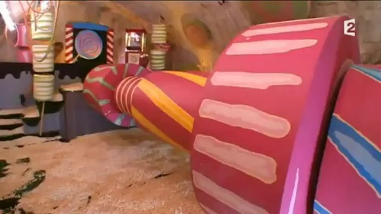 Ariane Brodier sur les rouleaux - Fort Boyard