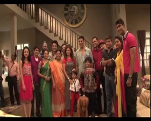 Badi Dooooor Se...Akshay asks aliens to help 'Entertainment'