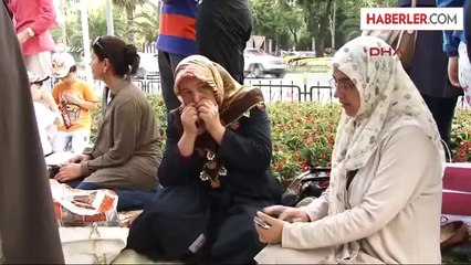 Emniyet Müdürlüğü Önünde Aile Nöbeti...