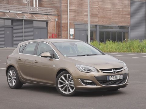 Essai Opel Astra 1.6 CDTi 136 Cosmo 2014