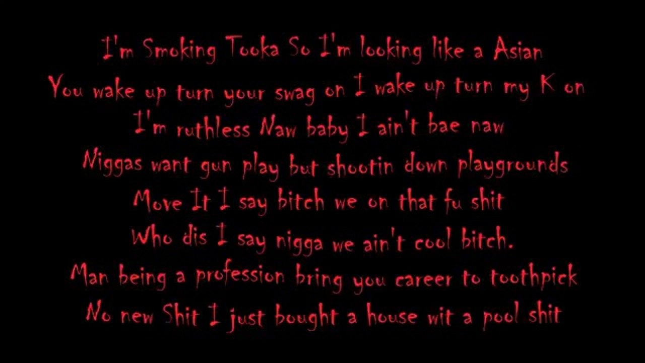 Chief Keef - Strapped (Lyrics / Paroles)