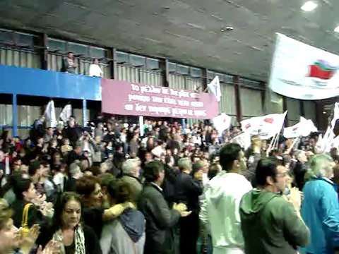 Ο Αλέξης Τσίπρας στο Δημοτικό Γυμναστήριο Αιγάλεω