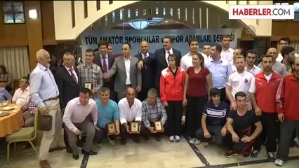 Amatör Sporcular ve Spor Adamları Derneği iftar düzenledi -