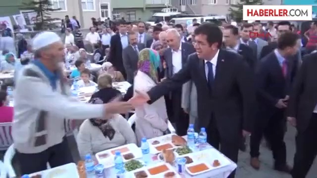 Ekonomi Bakanı Zeybekçi: Türkiye, Birilerinin Önüne Varıp El Pençe Divan Duran Bir Ülke Değil