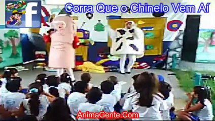 FLAVIA AUBOCH e ANGÉLICA RAMOS (in memoriam), as UNHAS, cantando em Corra que o Chinelo vem Aí 2014
