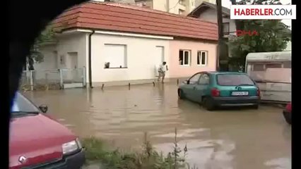 Priştine'de Son 70 Yılın En Şiddetli Yağmuru Yağdı