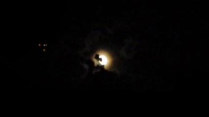 [HOAX!] UFO sighting by Nick Menza [stabilized version]