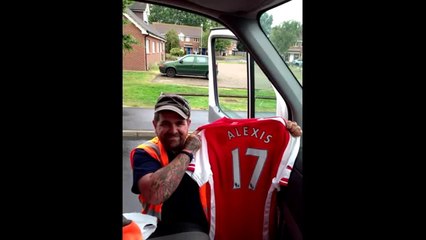 Alexis Sanchez - First time in Arsenal training ground 2014
