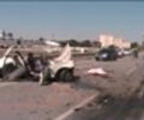 Otomobille kamyon çarpıştı: 5 ölü