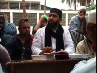 Asghar Ali Qadri Hajvari giving Daras e Kashf Ul Mahjob in part 31 Mozu Faqar aor Gan'na Naimat Hain