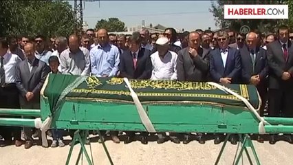 Dışişleri Bakanı Davutoğlu, cenaze törenine katıldı -