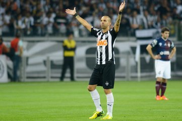 Em jogo de sete gols, Atlético-MG é campeão da Recopa
