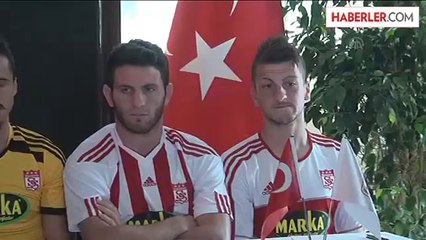 Sivasspor, 7 futbolcuyla sözleşme imzaladı