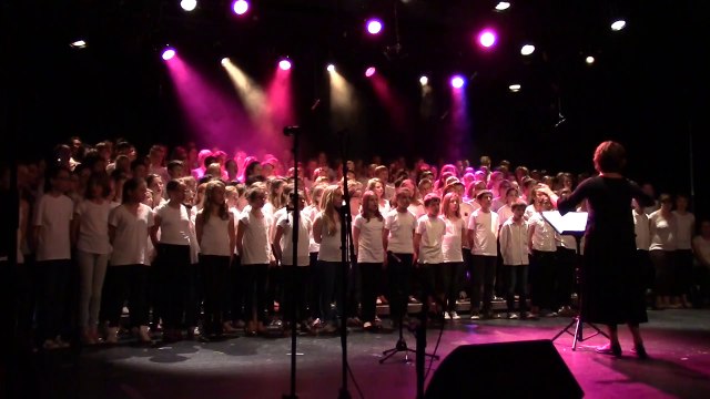 Il est cinq heures - Jacques Dutronc (Chorallèges53 2014)