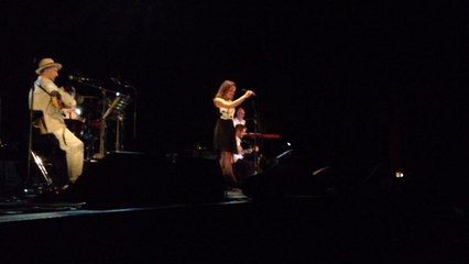 Cornouaille 2014 : Clarisse Lavanant sur scène