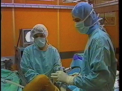 Chirurgie du genou - Chirurgie du ligament croisé par ligamentoplastie technique KJ