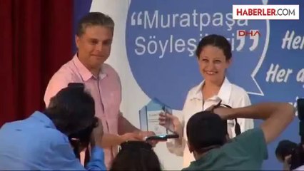 Şafak Pavey Antalya'da Üşüdü