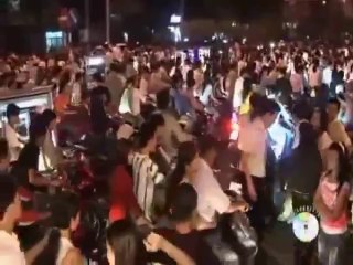 Đón Giao Thừa (Tết Saigon Xuân Vui Đến Mọi Nhà 2)