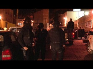 DETIENEN A “ EL CHUCKY” ROBANDO EN UNA CASA